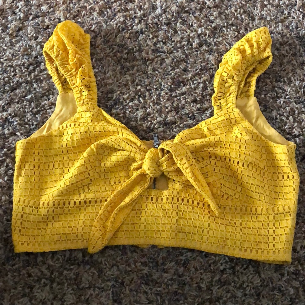 Crop top